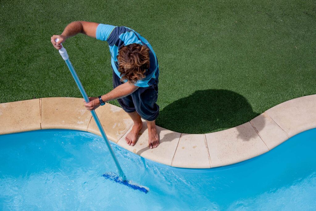 pool_cleaning